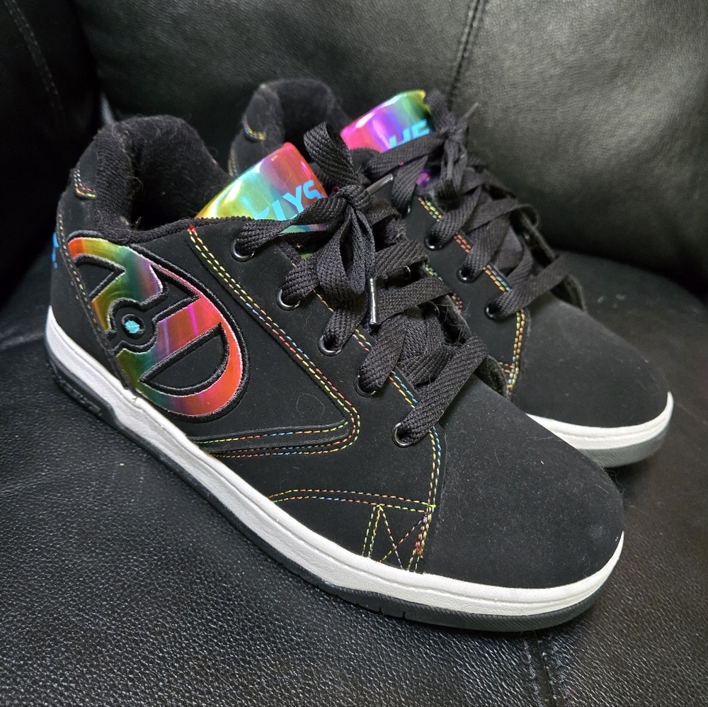 Heelys Black Sneakers with Irridecent Accents